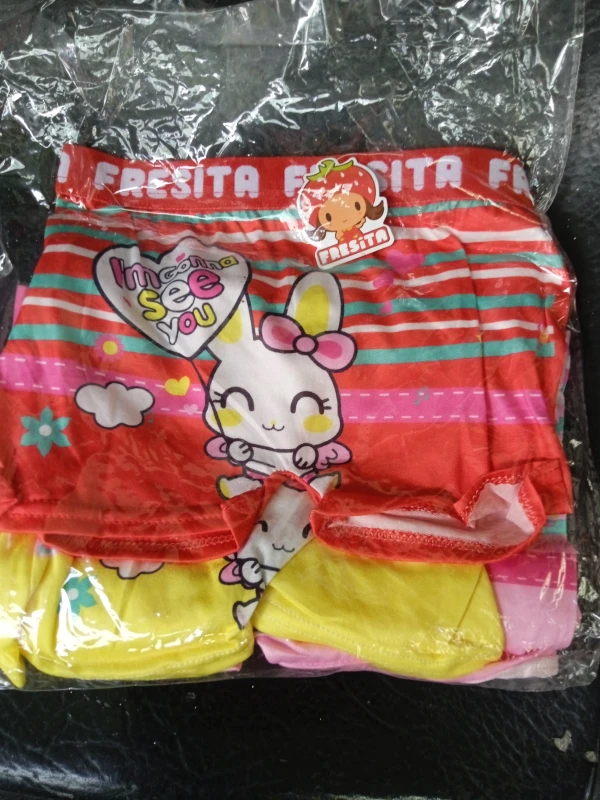 Short licra de niña's foto | Bazar de la tarántula 🕷 |  BizneCubano